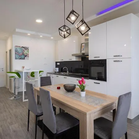 Seaside Deluxe Apartment Jesenice  Exterior photo